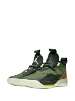 TRAVIS SCOTT AIR JORDAN 33 NRG